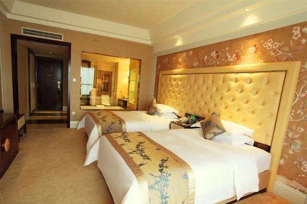 Familienzimmer, Fortune International Hotel, Xingyi, China Rundreise